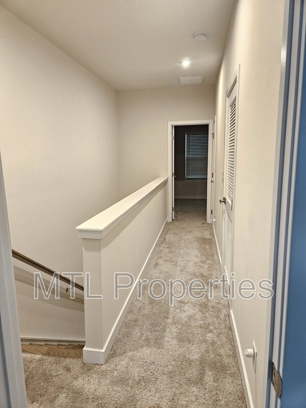 Building Photo - 3712 Ellington St