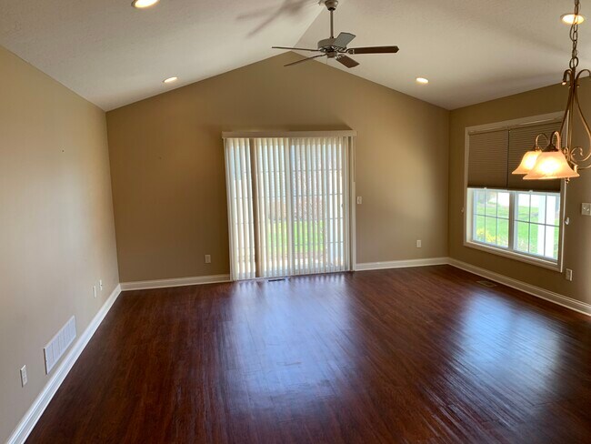 Building Photo - 2409 Wittenberg Ave SE