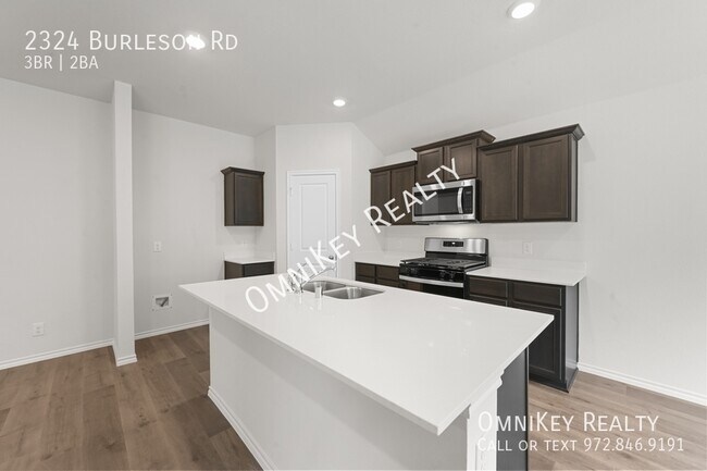 Building Photo - 2324 Burleson Rd