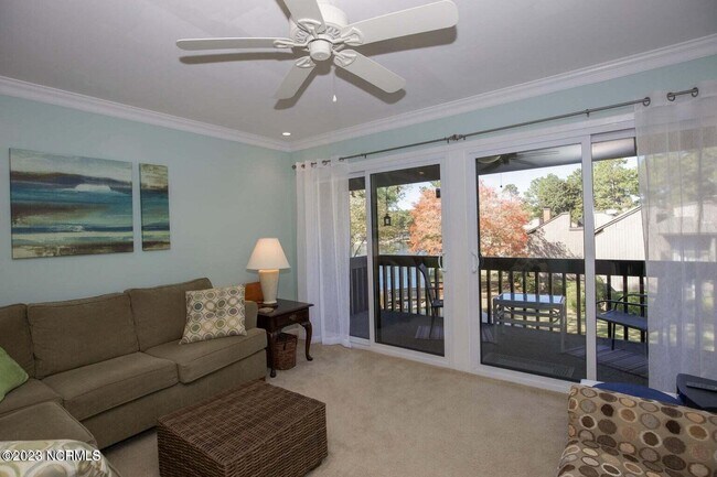 Building Photo - 250 Sugar Gum Ln