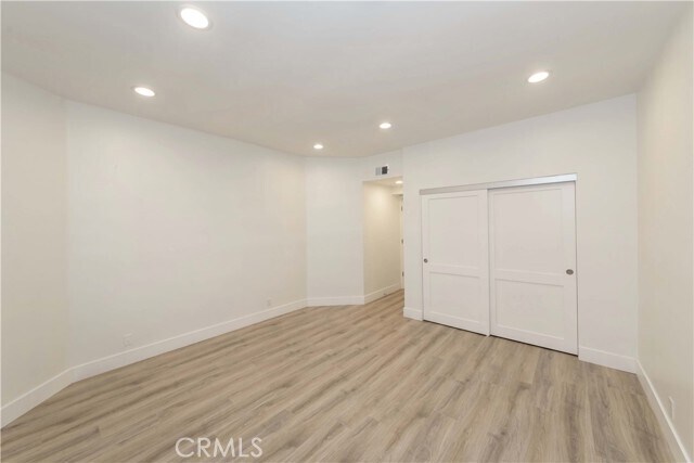 Building Photo - 941 W Carson St