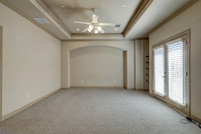 Building Photo - 5701 Kiam St