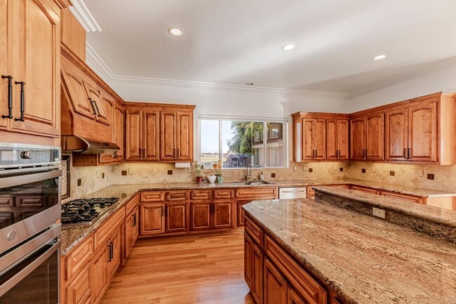 Building Photo - 1353 Perry Ct.