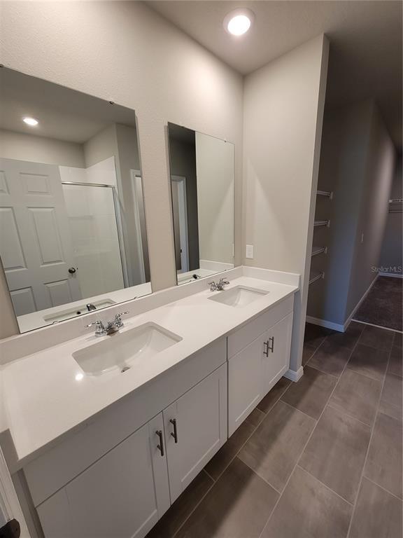 Building Photo - 5265 Sanders Oak Trl