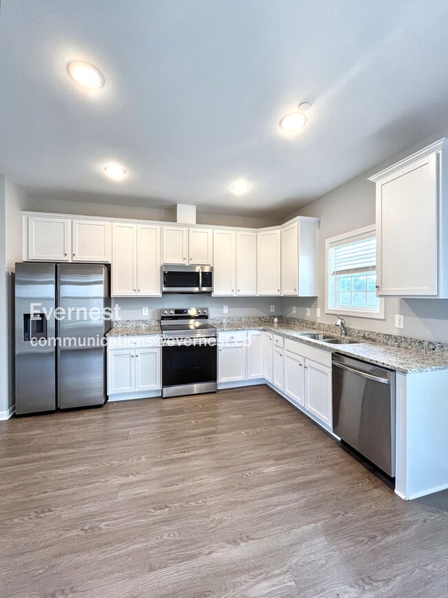 Building Photo - 1409 Pipeline Ave