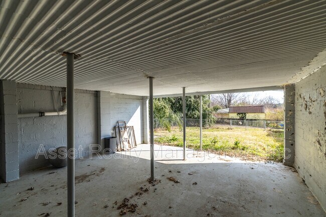 Building Photo - 1006 Freemason St