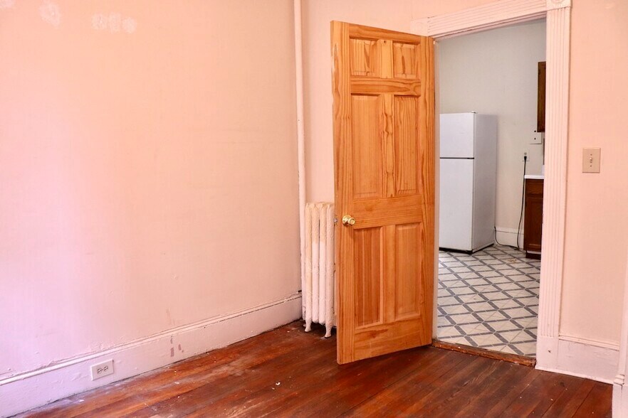 Building Photo - 9 Myrtle St