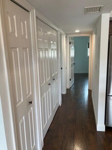 Building Photo - 5428 Swift Rd