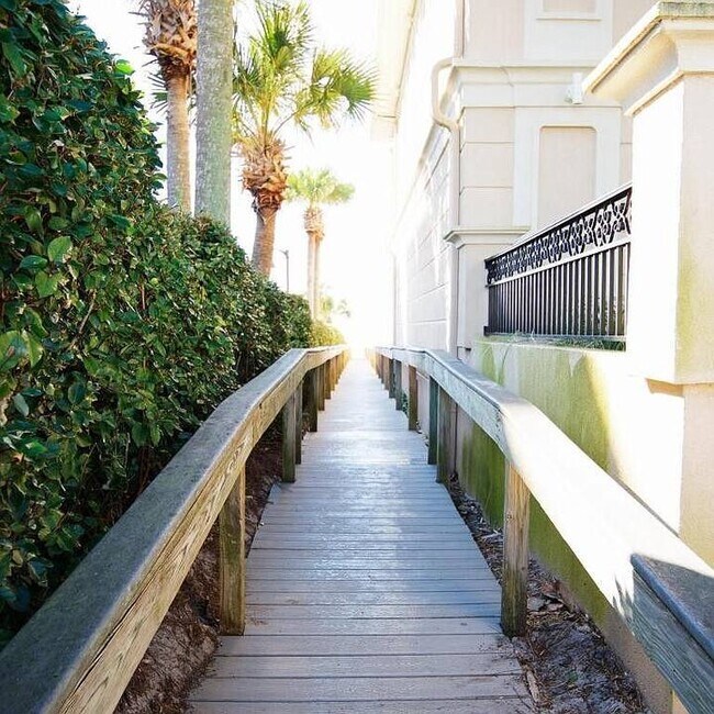 Building Photo - 125 Crystal Beach Dr