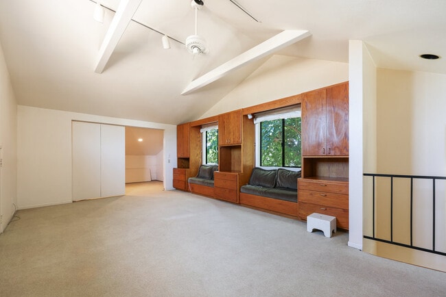 Building Photo - 741 Danica Pl