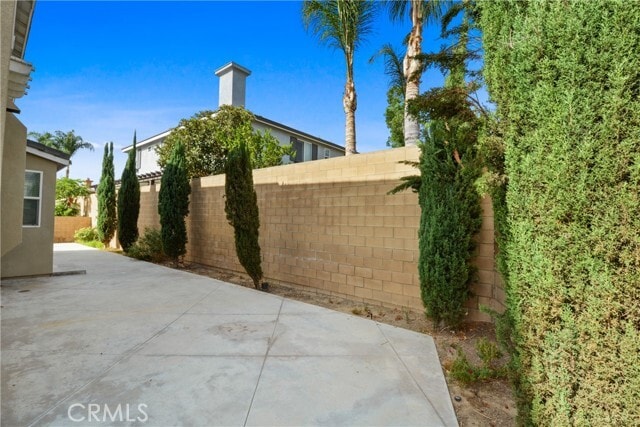 Building Photo - 6521 Emmerdale St