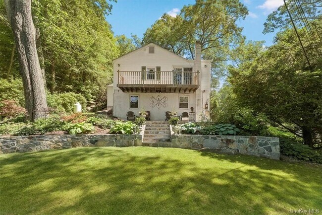 Building Photo - 13 Split Rock Rd