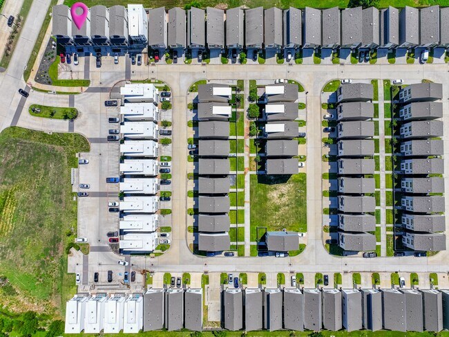 Building Photo - 494 S Centro Cir