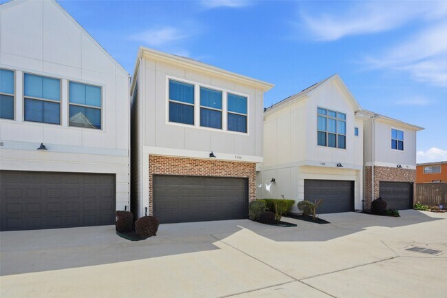 Building Photo - 1106 Yellow Pl