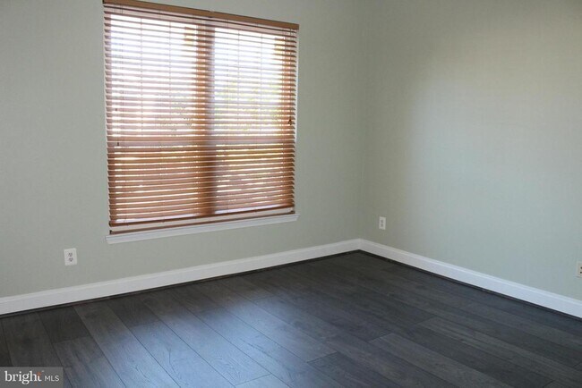 Building Photo - 1580 Spring Gate Dr.