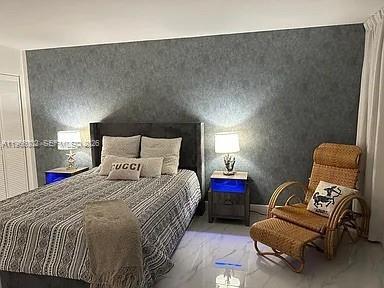 Building Photo - 7601 E Treasure Dr