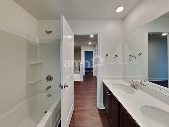 Building Photo - 11126 Hazel Gdns Dr