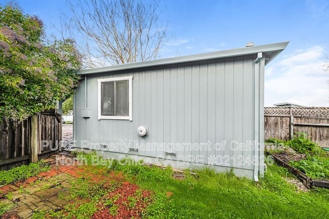 Building Photo - 4911 Occidental Rd