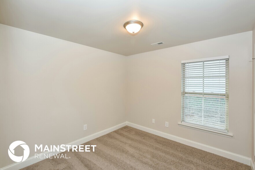 Building Photo - 28065 Chasebrook Dr