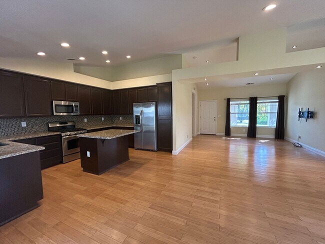 Building Photo - Nice home in Turlock