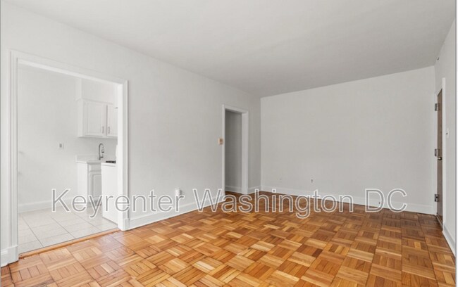 Building Photo - 4491 MacArthur Blvd NW