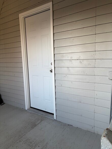 Back entrance of apartment - 6337 W Patterson Ave