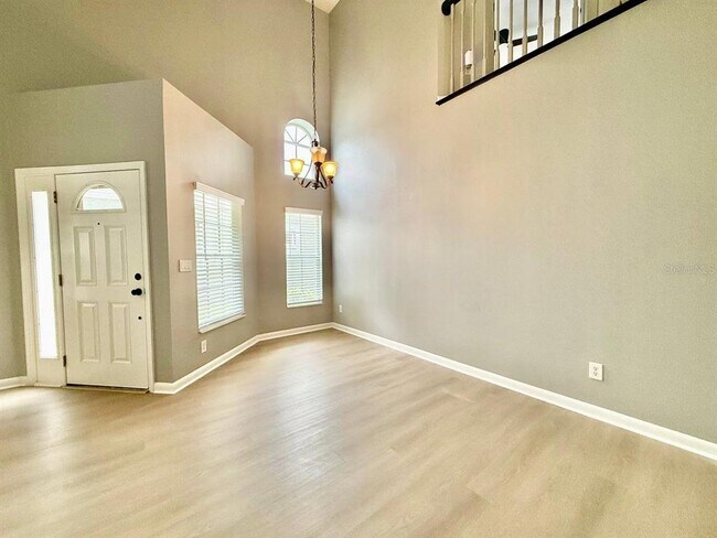 Building Photo - 6600 Gentle Ben Cir