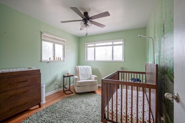 Building Photo - 1005 Chevy Chase Ln