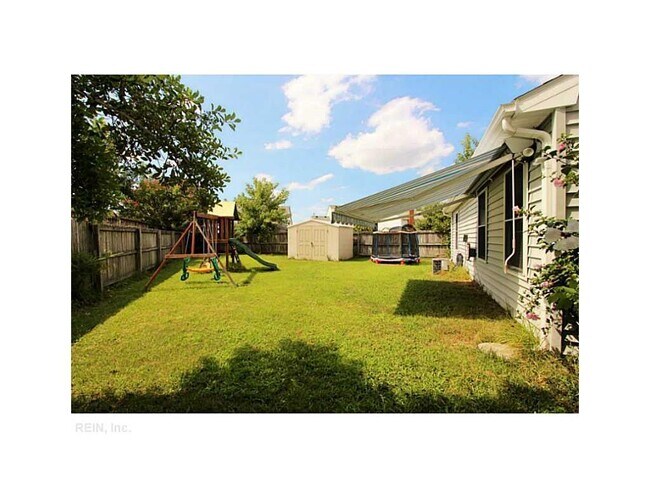 Building Photo - 2220 Cinnabar Ct