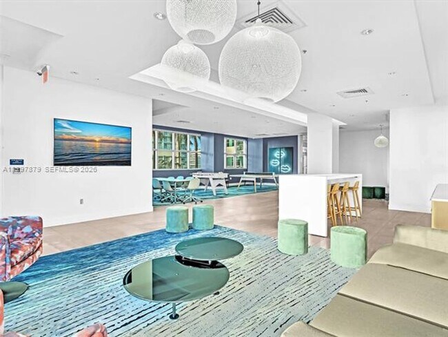 Building Photo - 3301 NE 1st Ave