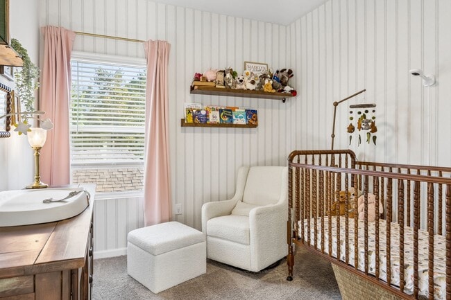 Building Photo - 140 Jackson Alan Dr