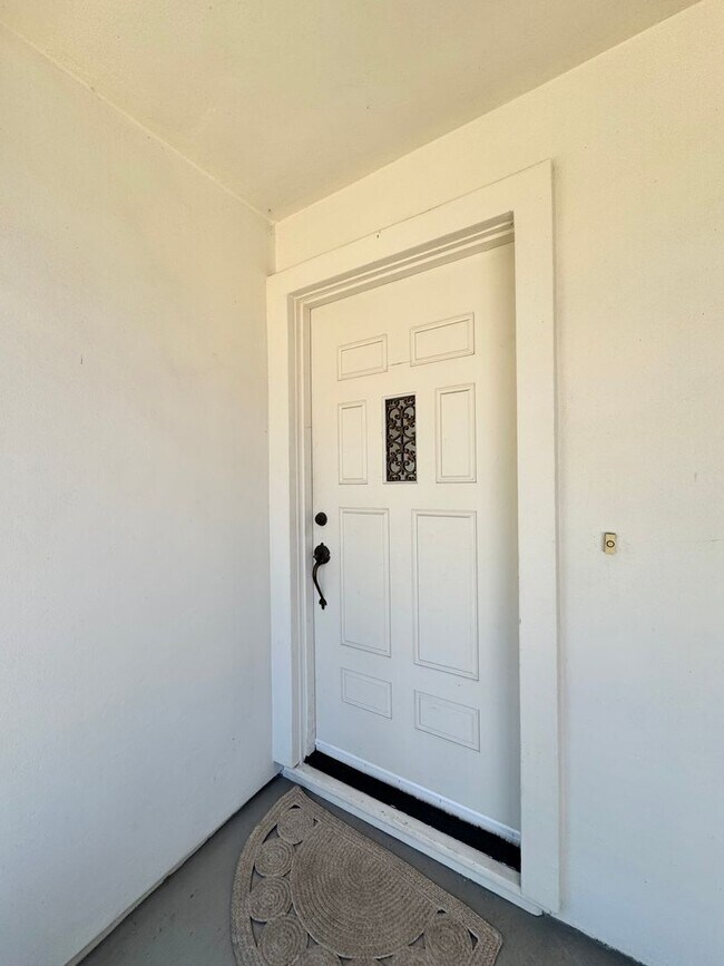 Building Photo - TENTATIVELY RENTED Classic Napa Bel Aire H...