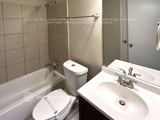 Building Photo - 4635 Candlewyck Way