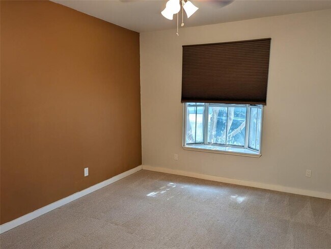 Building Photo - 2529 Rio Grande St