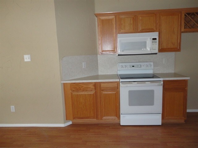 Building Photo - 3707 Sycamore Ln