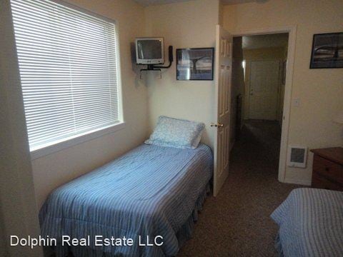 Building Photo - 3 br, 3 bath House - 616 NW 9th St.