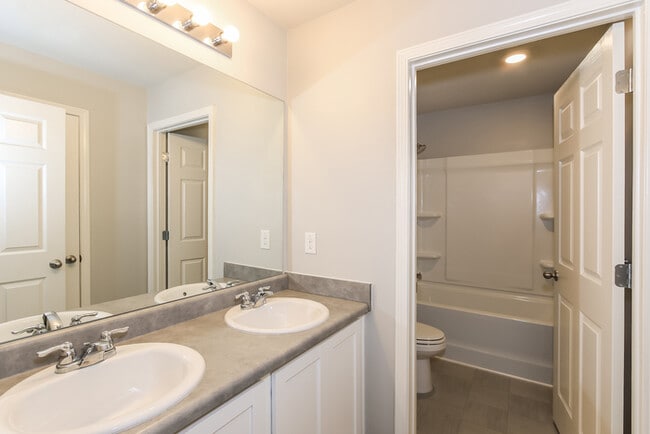 Building Photo - 2312 Peach Blossom Pass