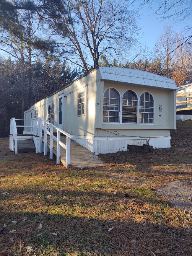 2827 Forest Edge Way 2827 Forest Edge Way Knoxville TN 37931