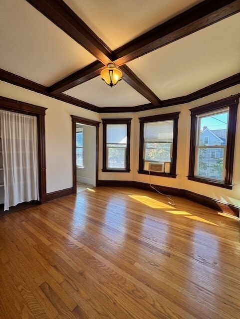 Building Photo - 44 Oakwood Ave