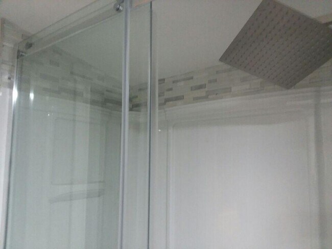 Building Photo - 119 E Wilson St