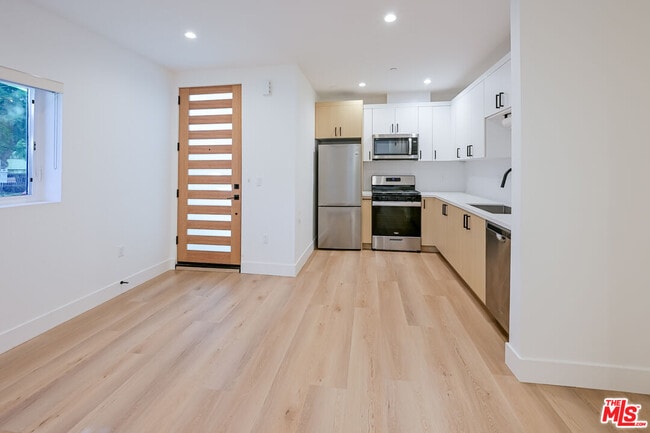 Building Photo - 11241 Morrison St