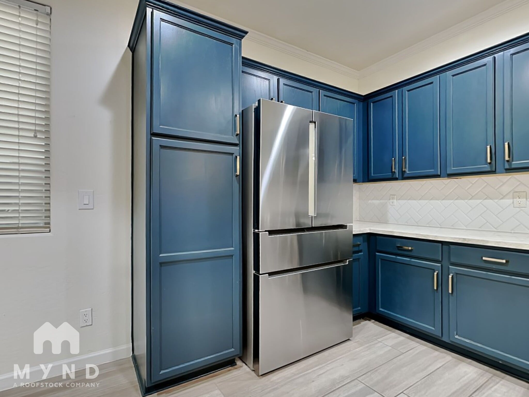 Building Photo - 17964 W Carol Ave