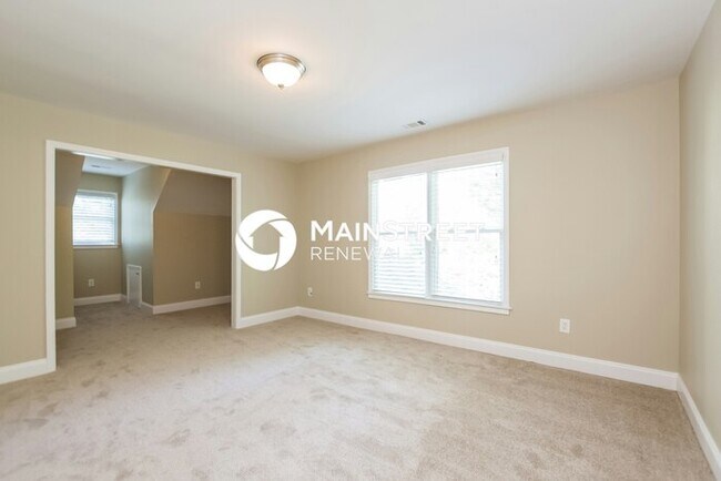 Building Photo - 4 Bedroom Pet-Friendly Home in Austell, GA...