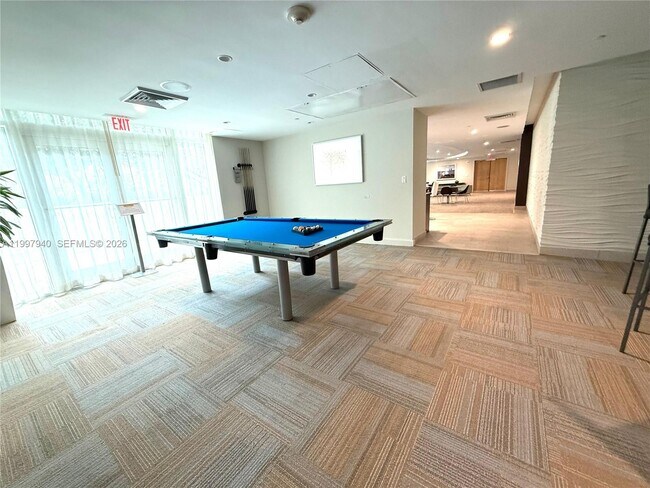 Building Photo - 951 Brickell Ave