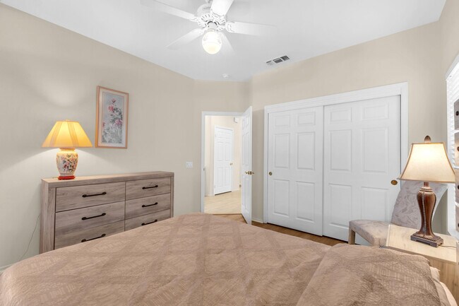 Building Photo - 37468 Westridge Ave