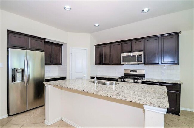 Building Photo - 16323 Brookside Willow Ln