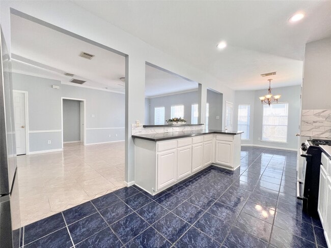 Building Photo - 3311 Whitebud Dr