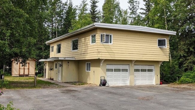 Building Photo - 520 Halvorson Rd