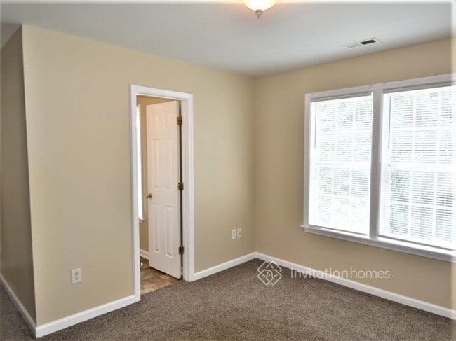 Building Photo - 4516 Archibald Way