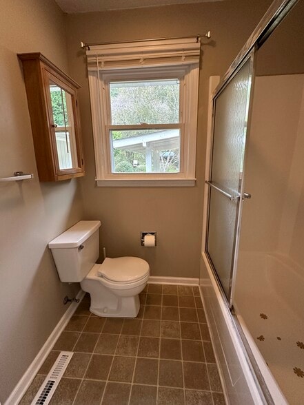 Building Photo - 78B Dries Dr